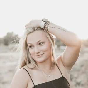 Meet your Posher, Karina